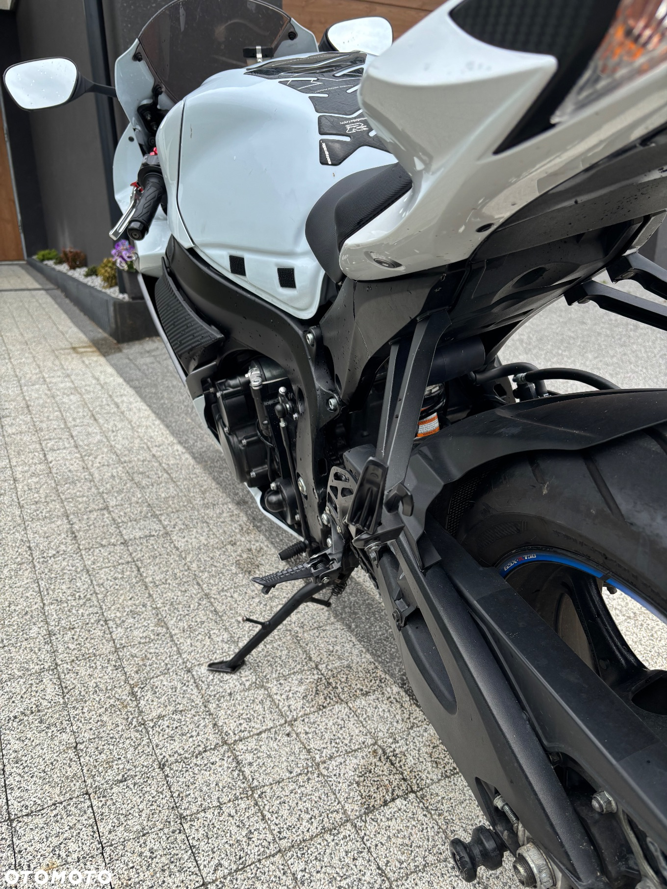 Suzuki GSX-R - 7