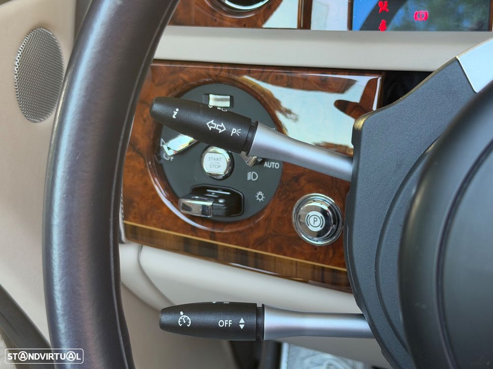 Rolls Royce Phantom 6.8 V12 - 21