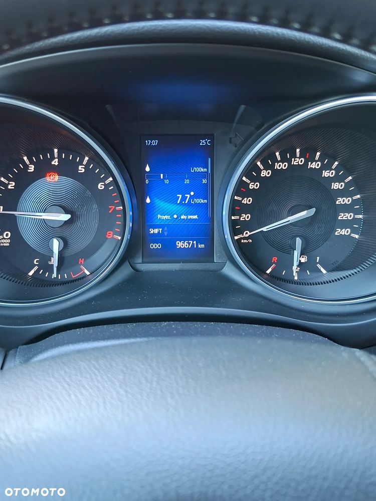 Toyota Avensis 1.8 Prestige - 17