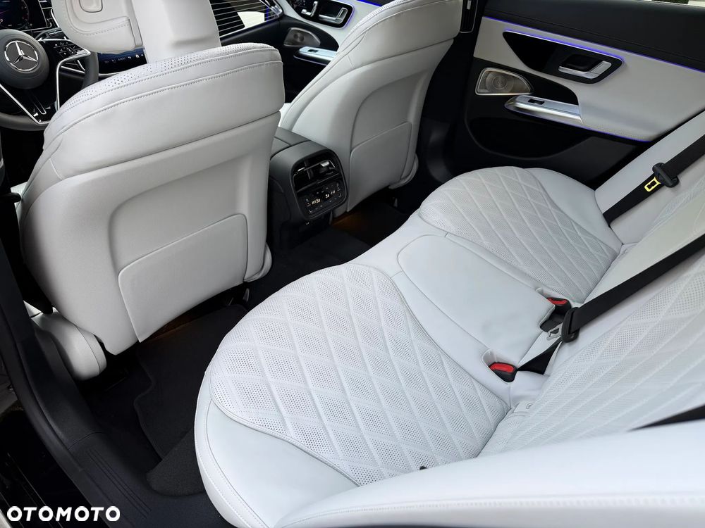 Mercedes-Benz Klasa E 220 d mHEV Exclusive 9G-Tronic - 16