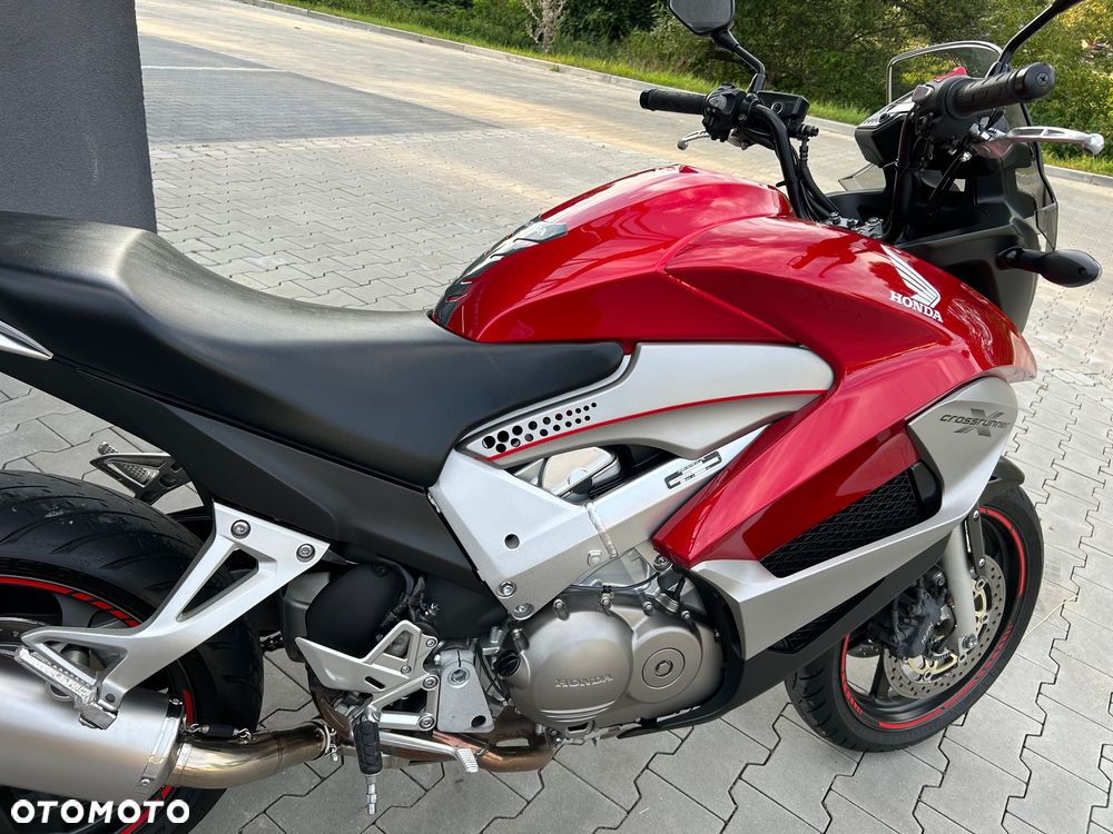 Honda VFR - 11
