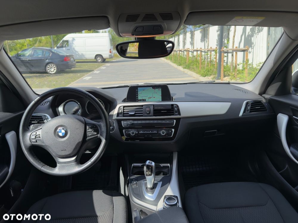 BMW Seria 1 118i - 11