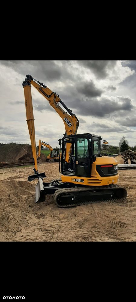 JCB - 2