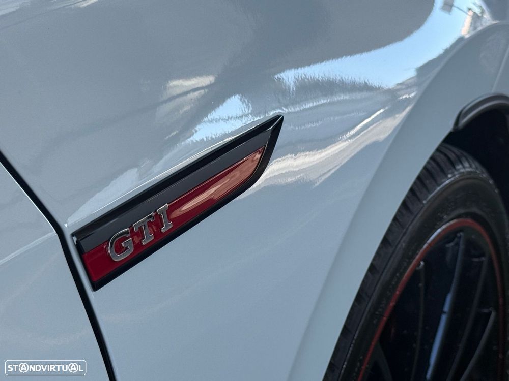 VW Golf 2.0 TSI GTI Clubsport 45 Years DSG - 20