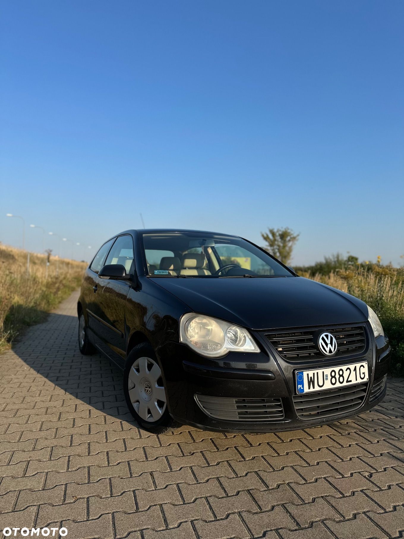 Volkswagen Polo 1.4 16V Comfortline - 1