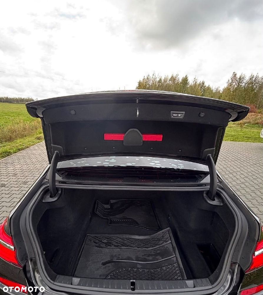 BMW Seria 7 730d - 17