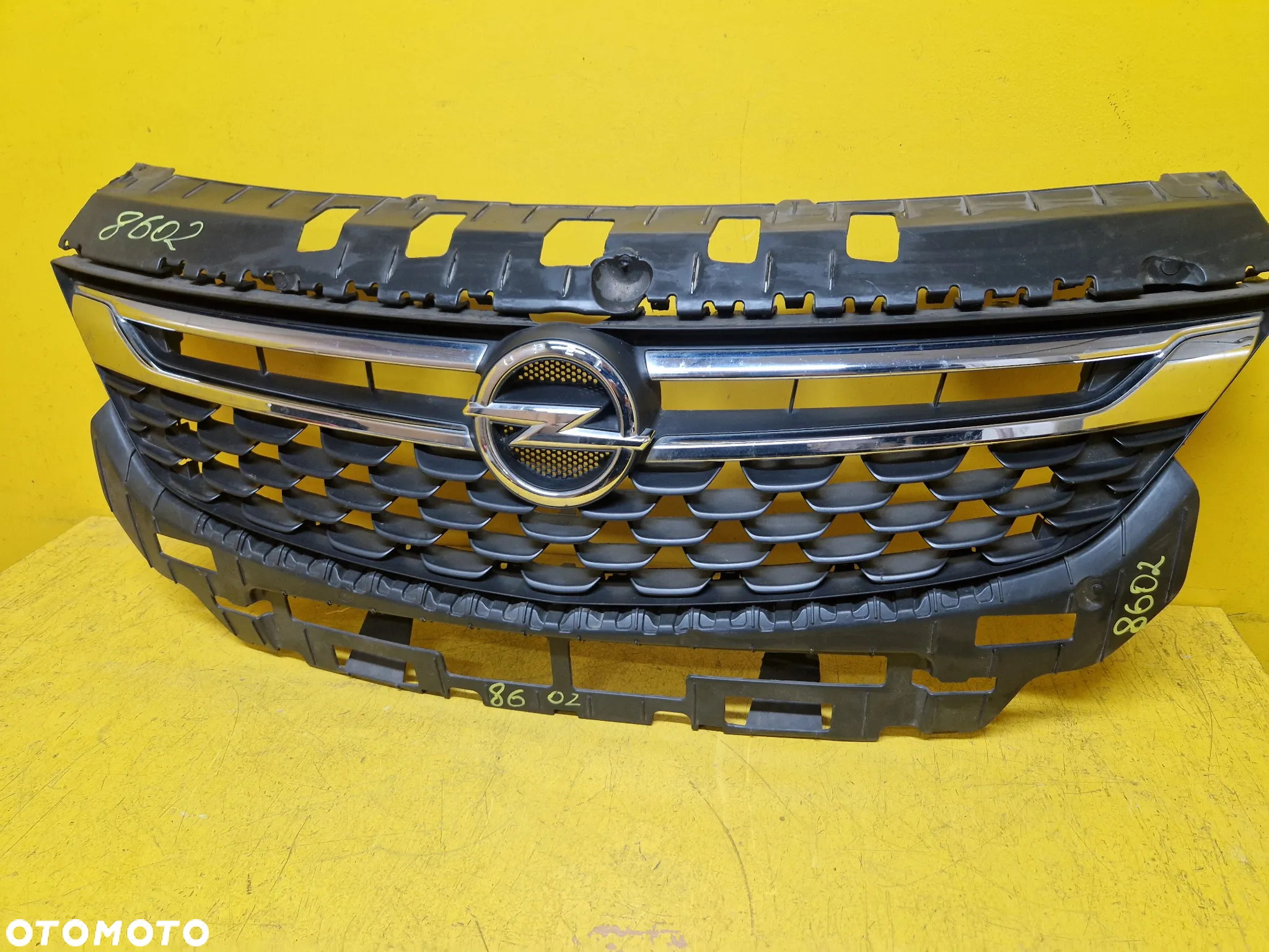 OPEL ASTRA V ATRAPA CHŁODNICY GRILL ZDERZAKA 13448088 - 2