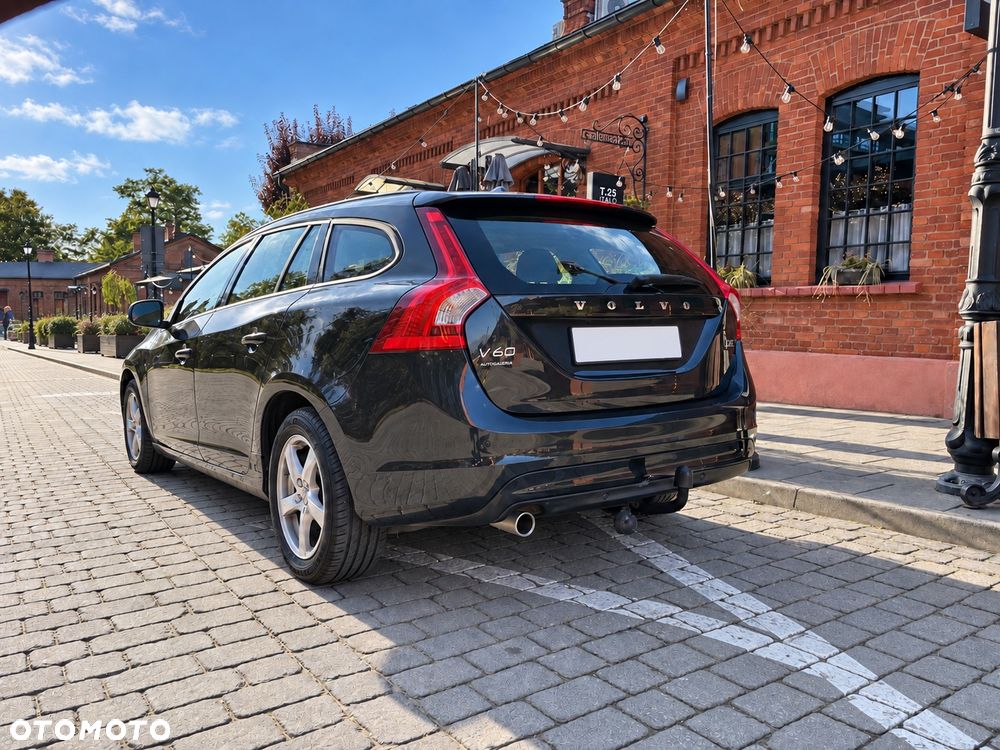 Volvo V60 2015 photo 3