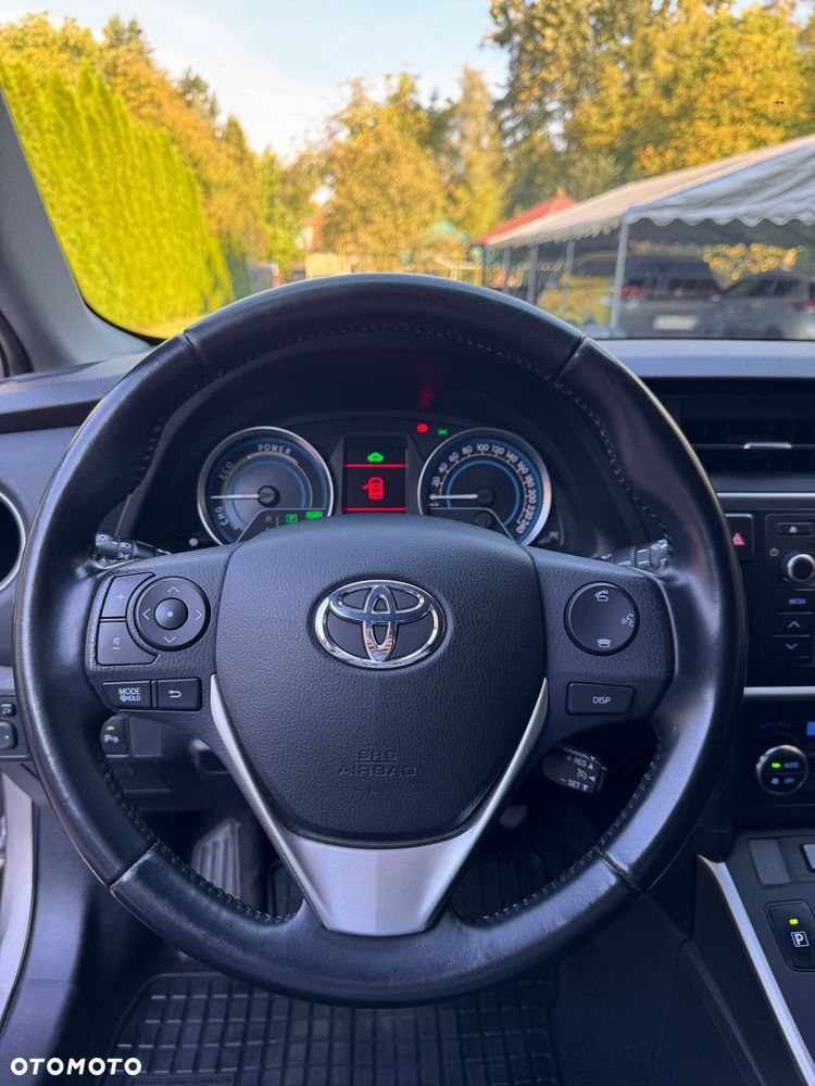 Toyota Auris 1.8 HSD Luna - 14