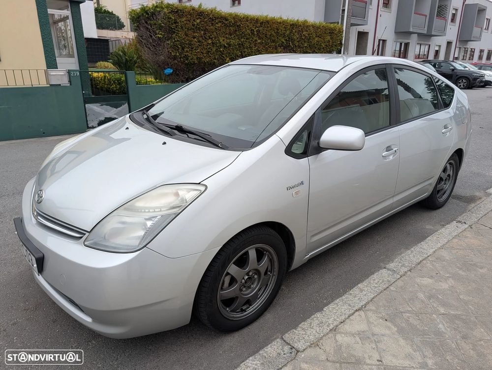 Toyota Prius 1.5 VVT-i HSD Sol HP. Pack - 3