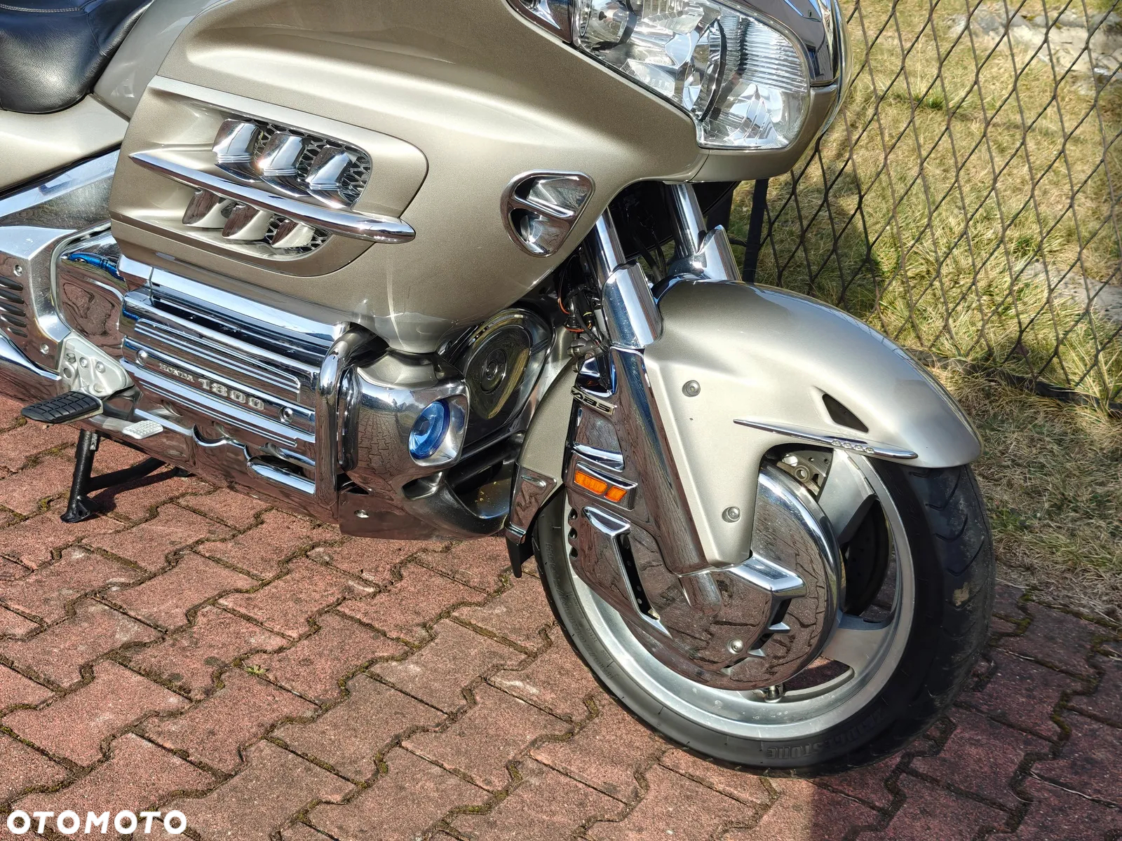 Honda GL - 8