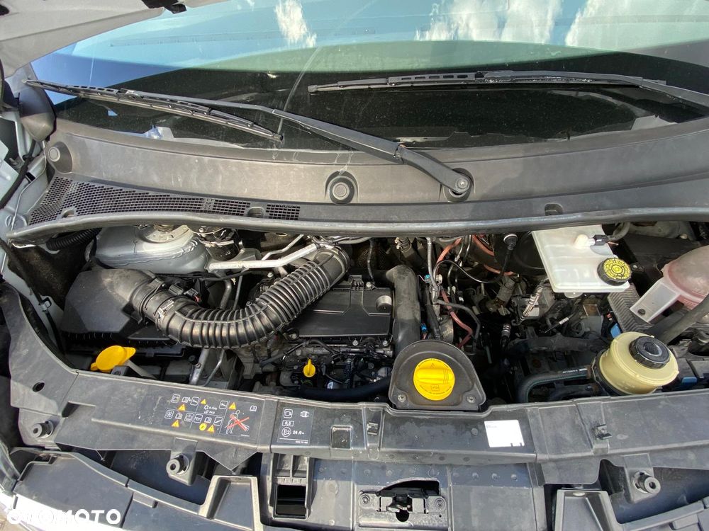Nissan NV400 - 26