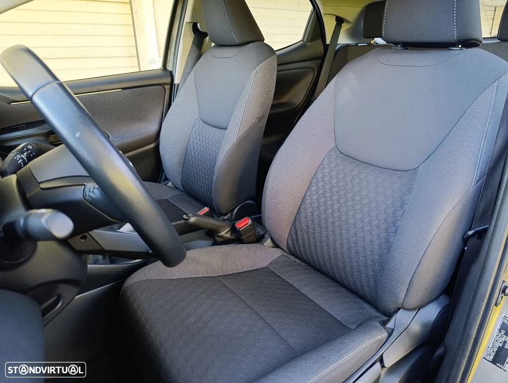 Toyota Yaris 1.0 VVT-i Exclusive - 18