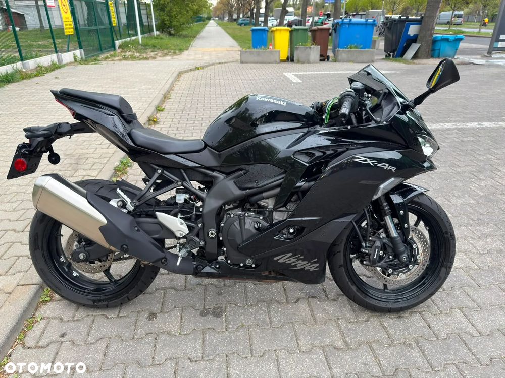 Kawasaki ZXR - 8