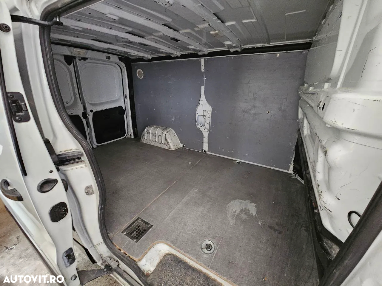 Renault Trafic - 6