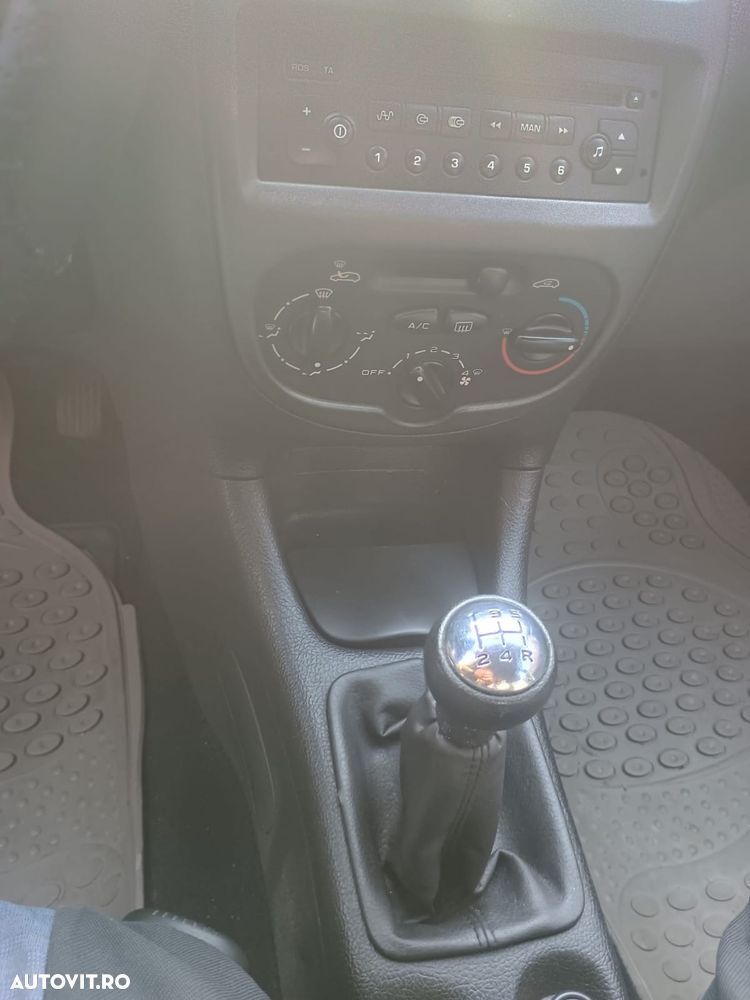 Peugeot 206 - 3