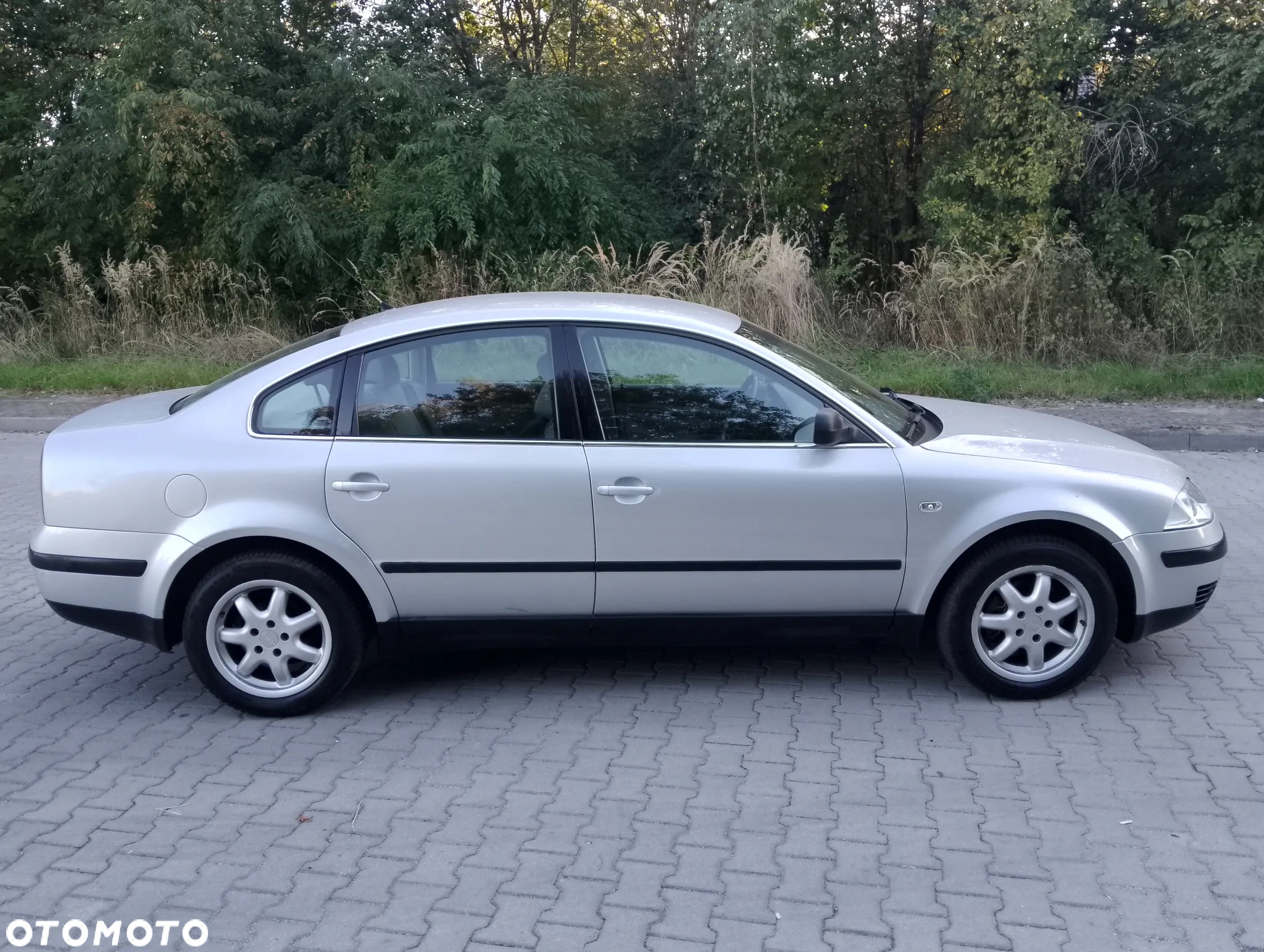 Volkswagen Passat 1.6 Basis - 27