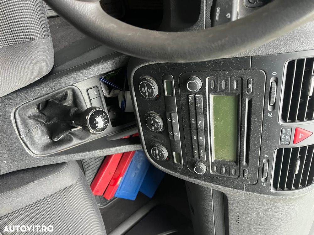 Dezmembrez VW Volkswagen Golf 5 2005 1,6 FSI benzina BAG albastru cutie 6+1 GVV - 13