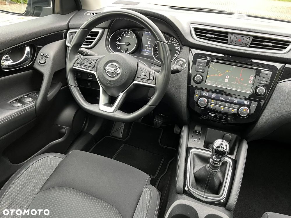 Nissan Qashqai 1.3 DIG-T N-Connecta - 19