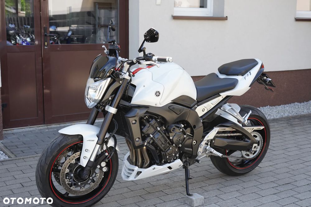 Yamaha FZ - 23