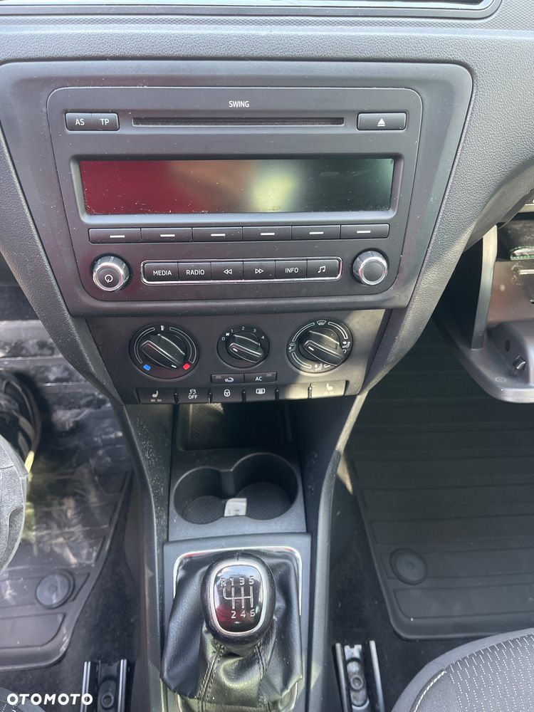 Skoda RAPID 1.2 TSI Active - 18