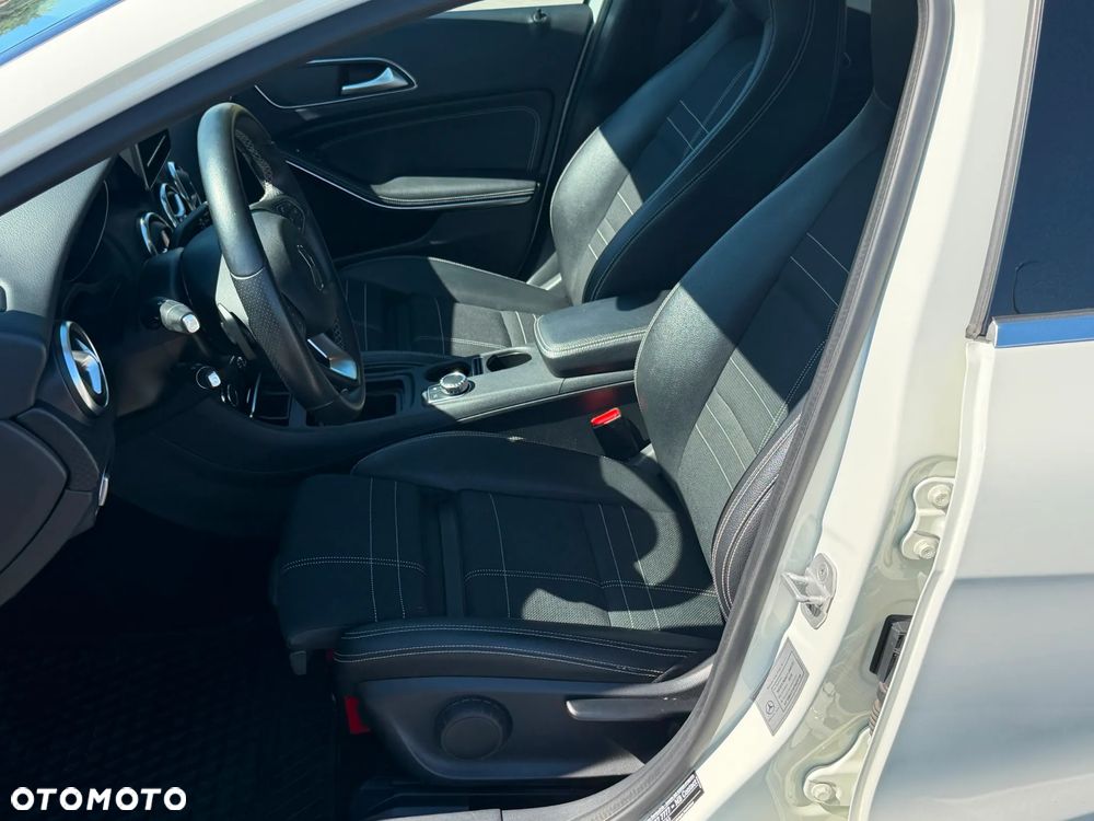 Mercedes-Benz Klasa A 180 7G-DCT Style - 7
