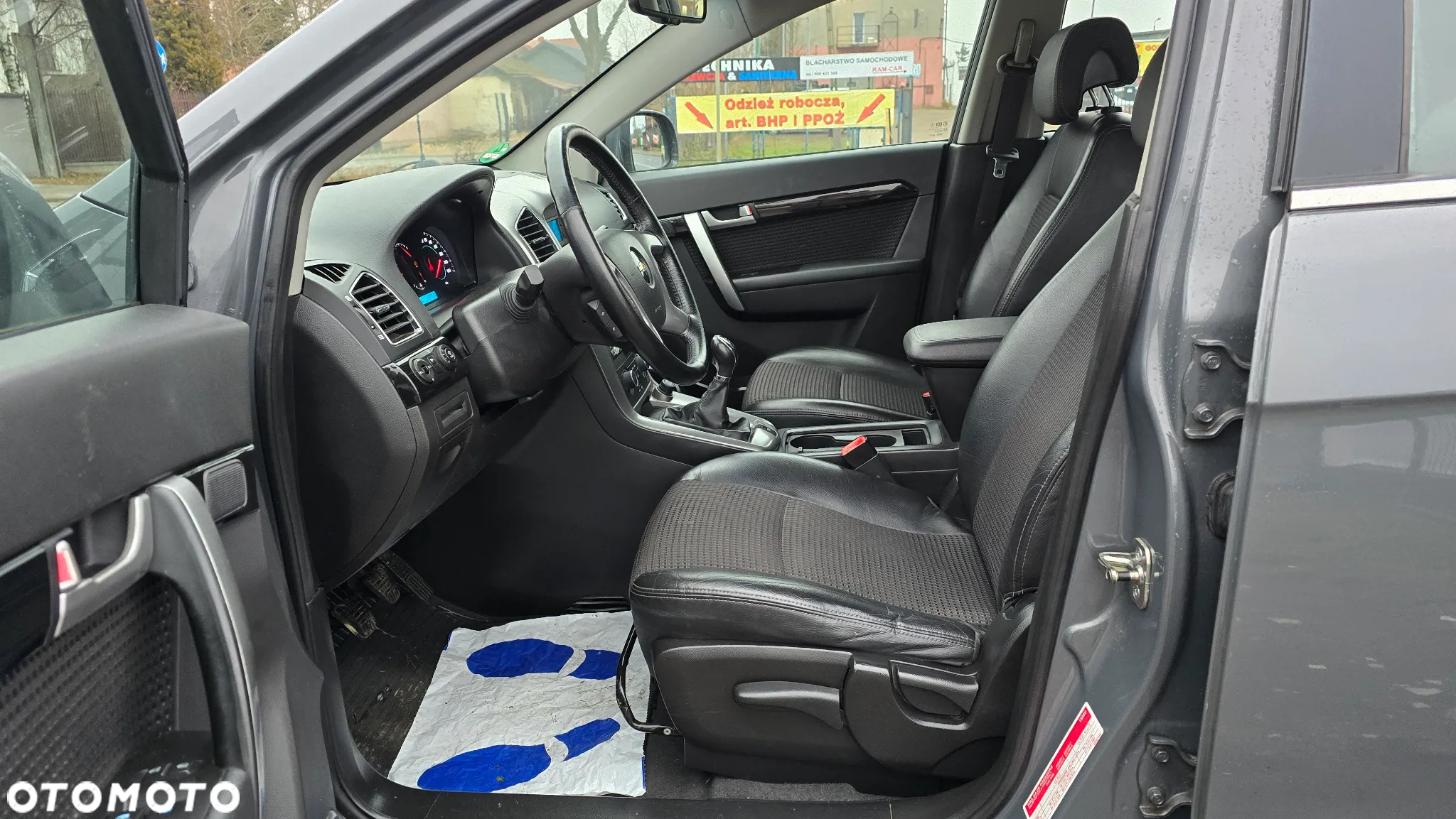 Chevrolet Captiva 2.4 2WD Travel Edition - 2