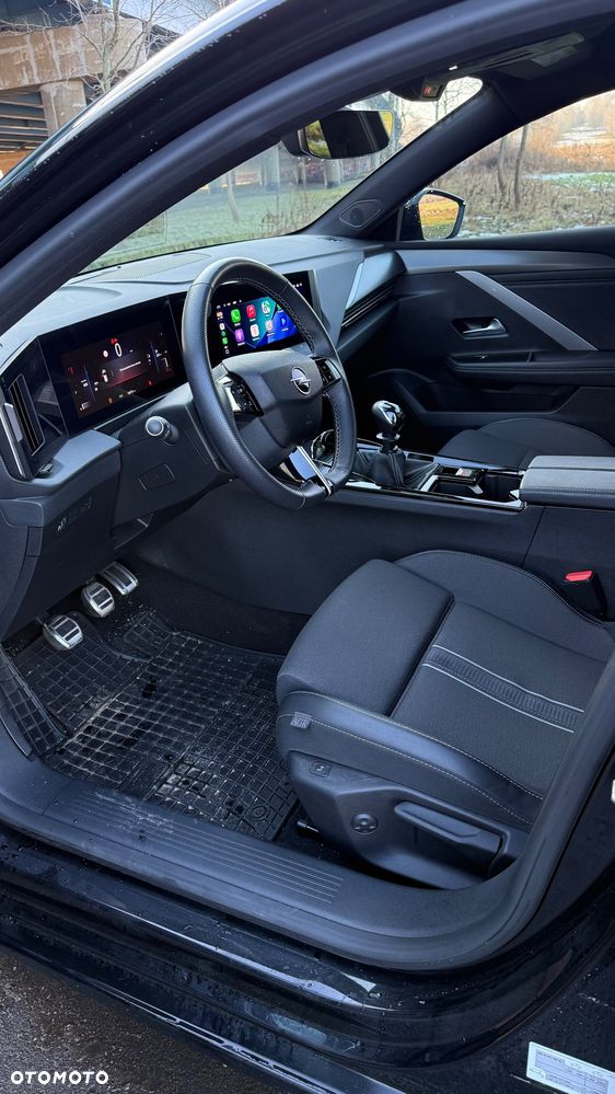 Opel Astra 1.2 Turbo GS Line - 12