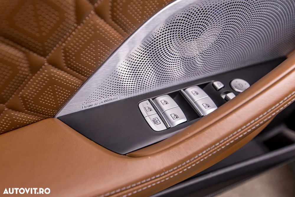 BMW M8 Competition - 28