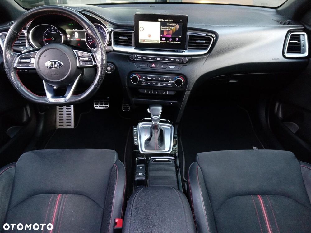 Kia ProCeed - 12