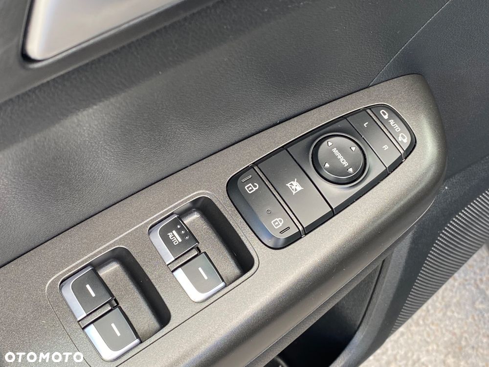 Kia Sportage 1.6 T-GDI AWD DCT SPIRIT - 17