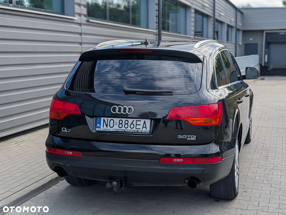 Audi Q7 - 11
