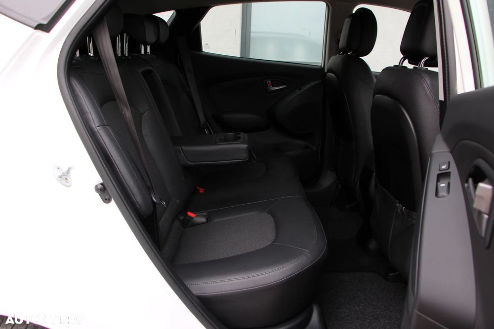 Hyundai ix35 2.0 CRDI 4WD Automatik Style - 9