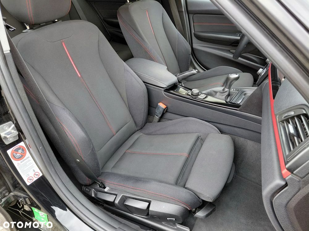 BMW Seria 3 320i M Sport - 14