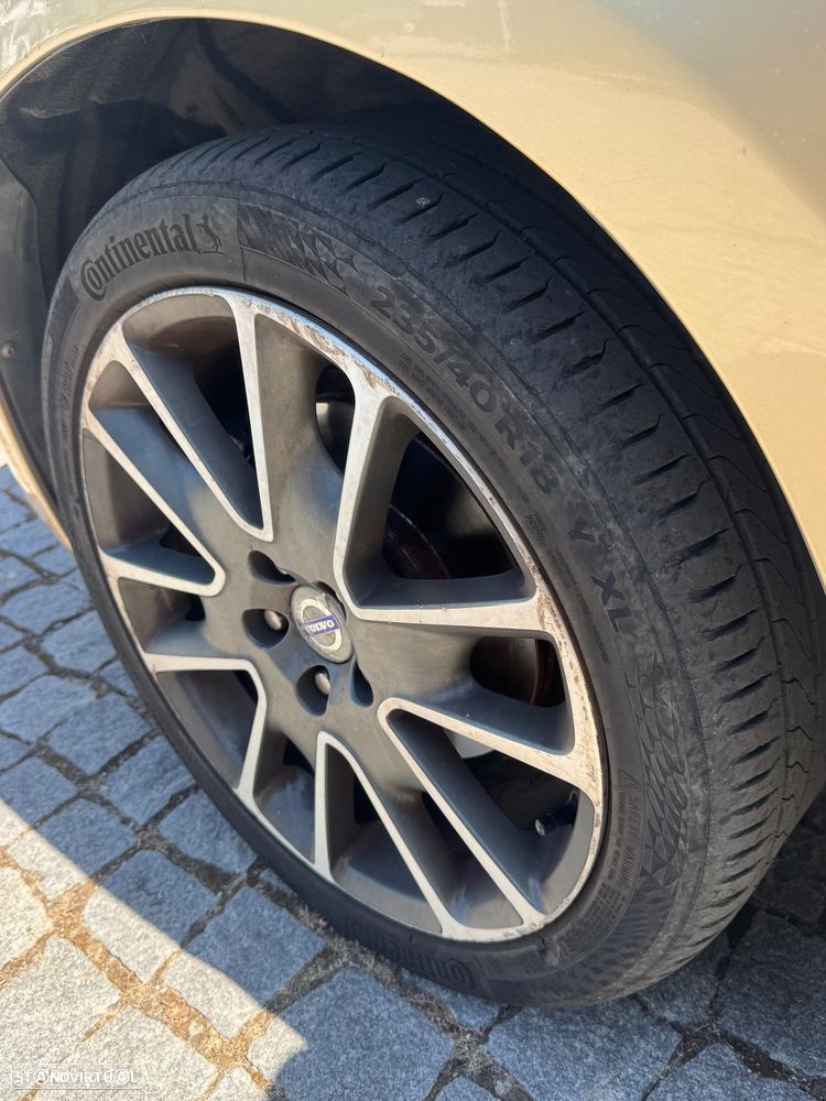 Volvo V60 2.0 D3 Momentum - 24