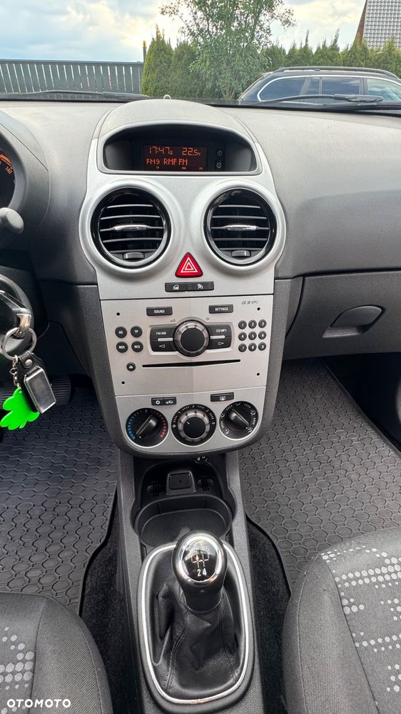 Opel Corsa - 12