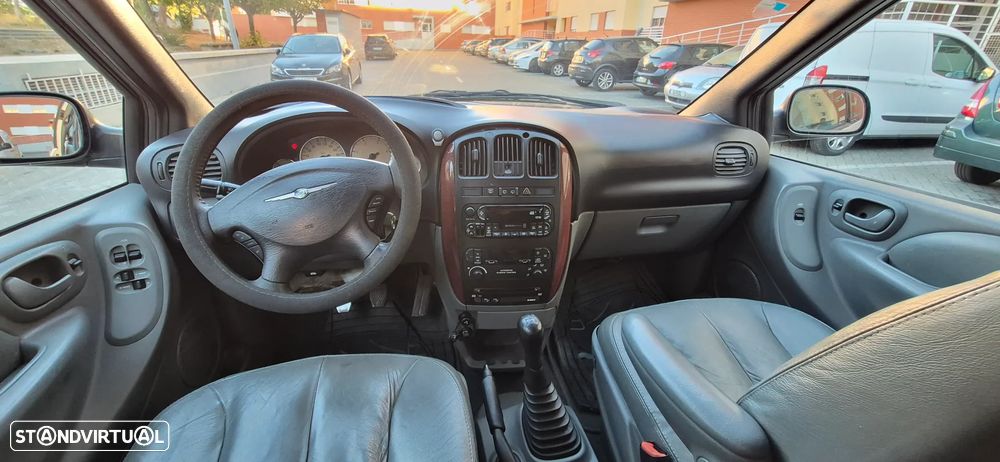 Chrysler Voyager - 7