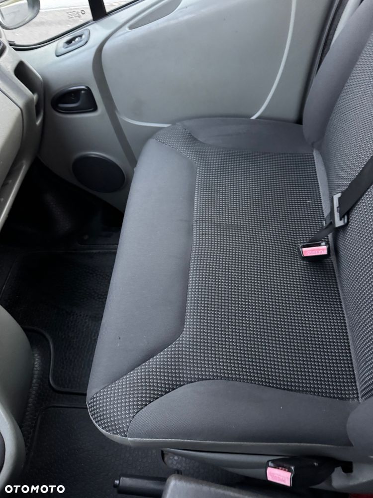 Opel Vivaro - 20
