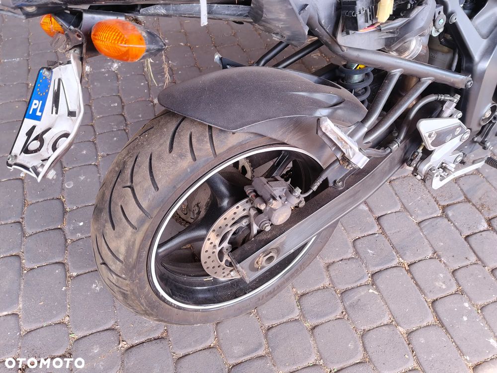 Yamaha FZ6 - 3