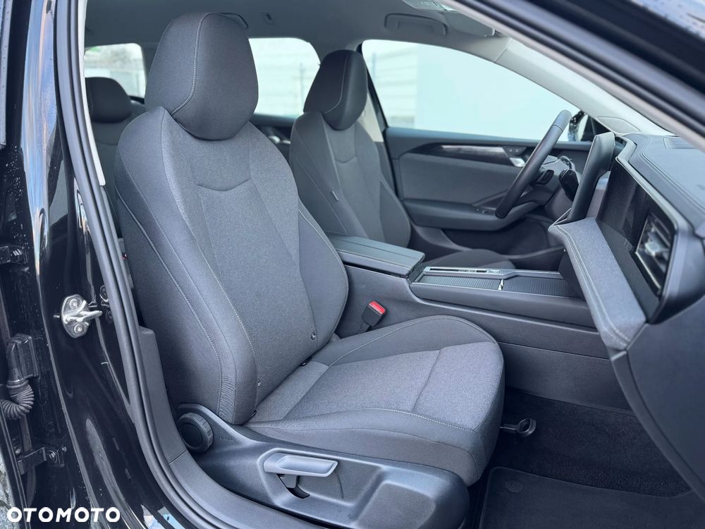 Volkswagen Passat ver-1-5-e--tsi-opf-dsg - 12