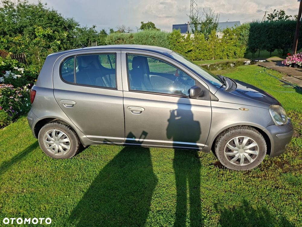 Toyota Yaris 1.4 D-4D - 3