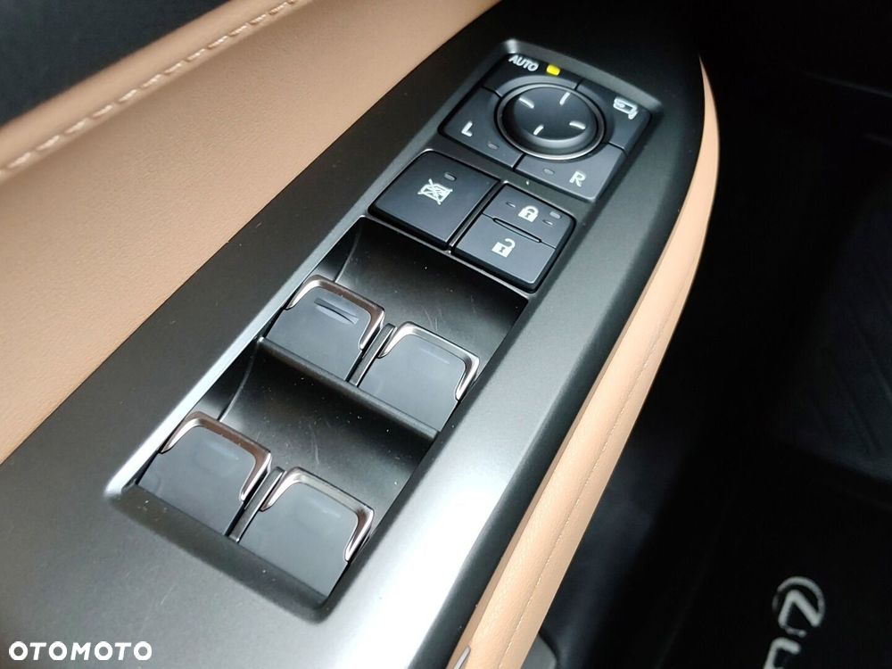 Lexus NX 350h Prestige 2WD - 27