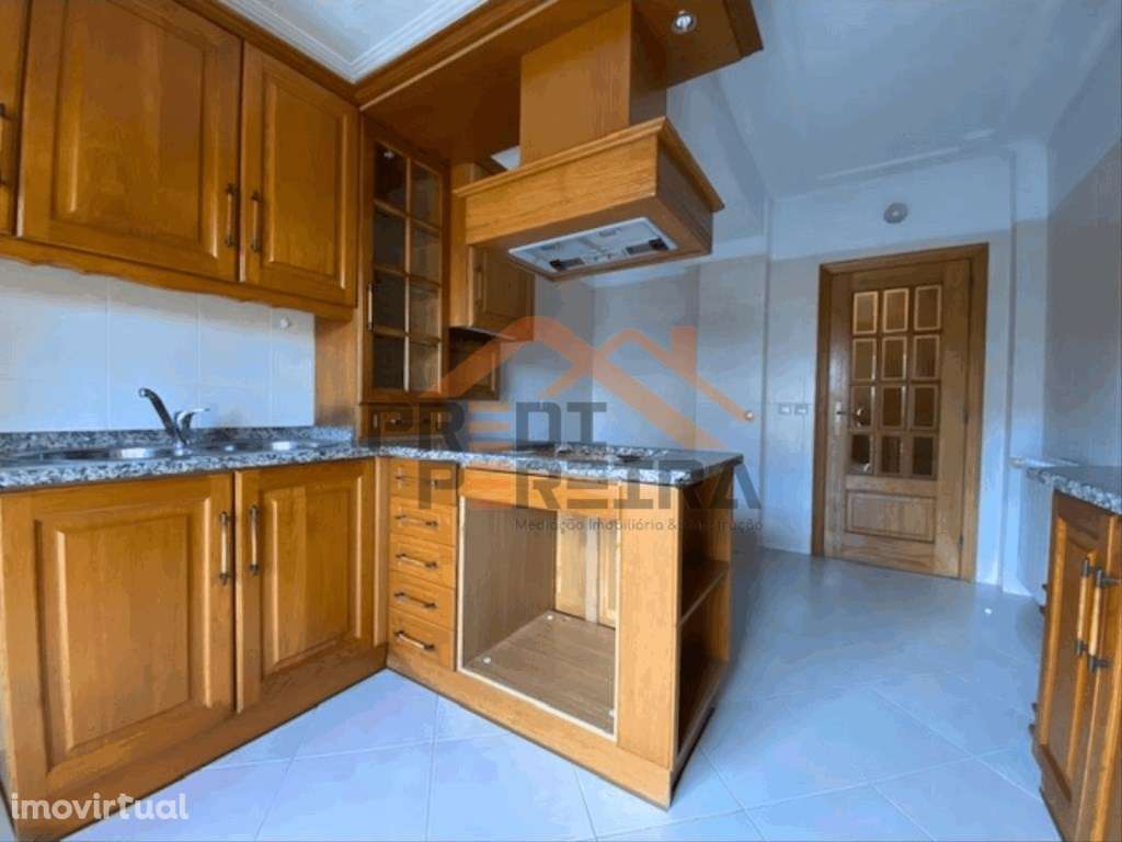 Oportunidade Única - T2 moderno com parqueamento, na Venda do Pinhe... - Grande imagem: 4/11