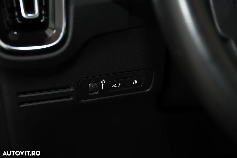 Volvo XC 40 - 39