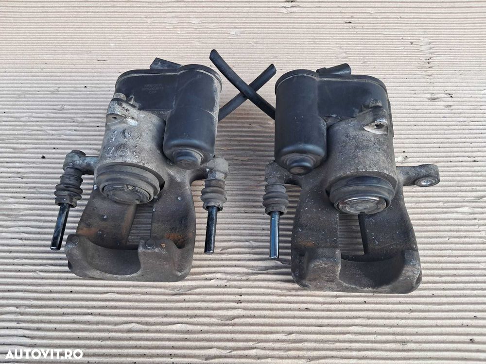 Vw Passat B6, set etrieri spate originali, modelul cu motoras - 5