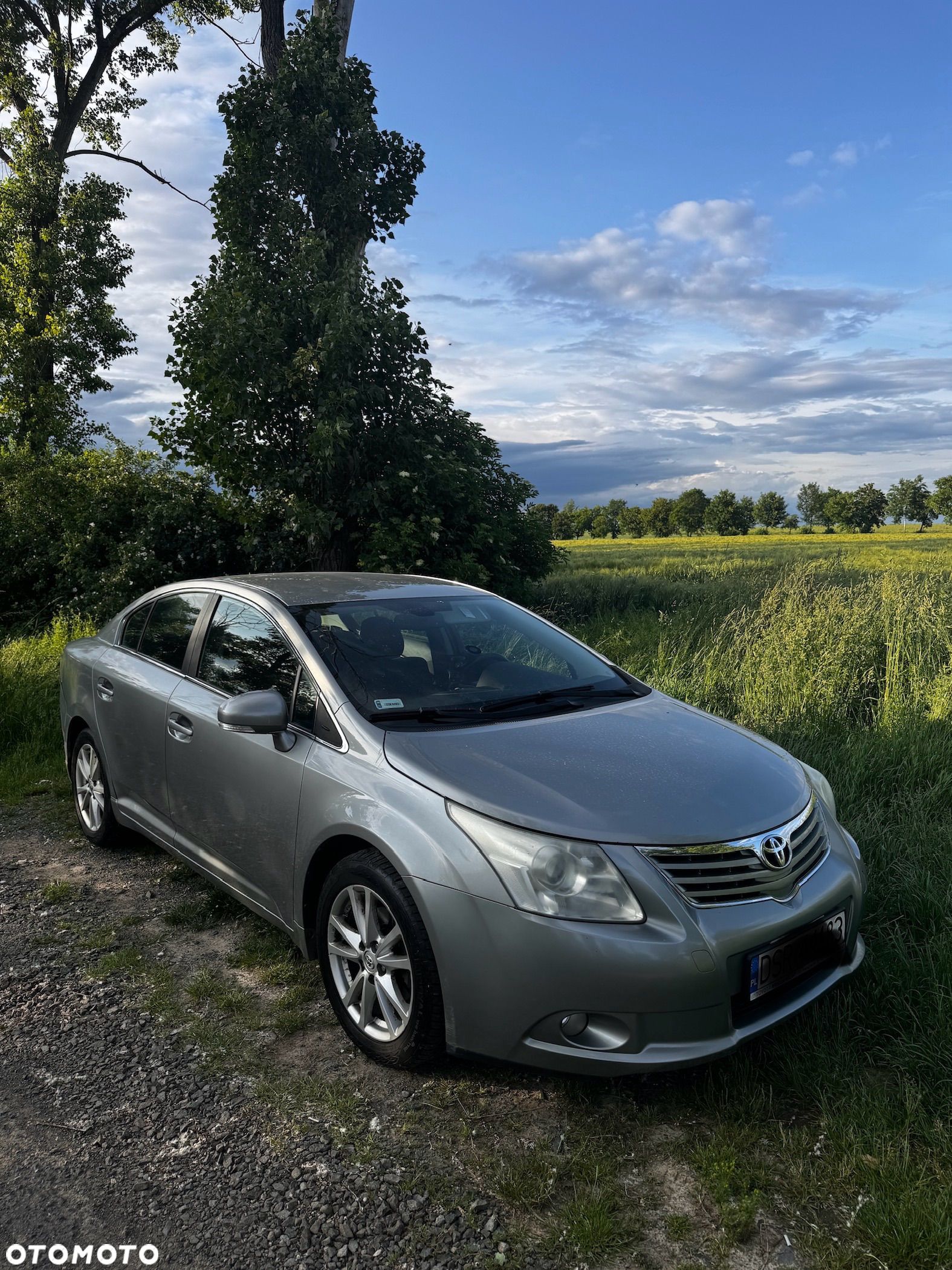 Toyota Avensis 2.0 D-4D Luna - 1