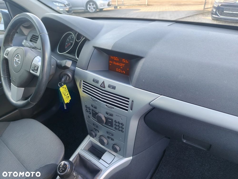 Opel Astra - 24