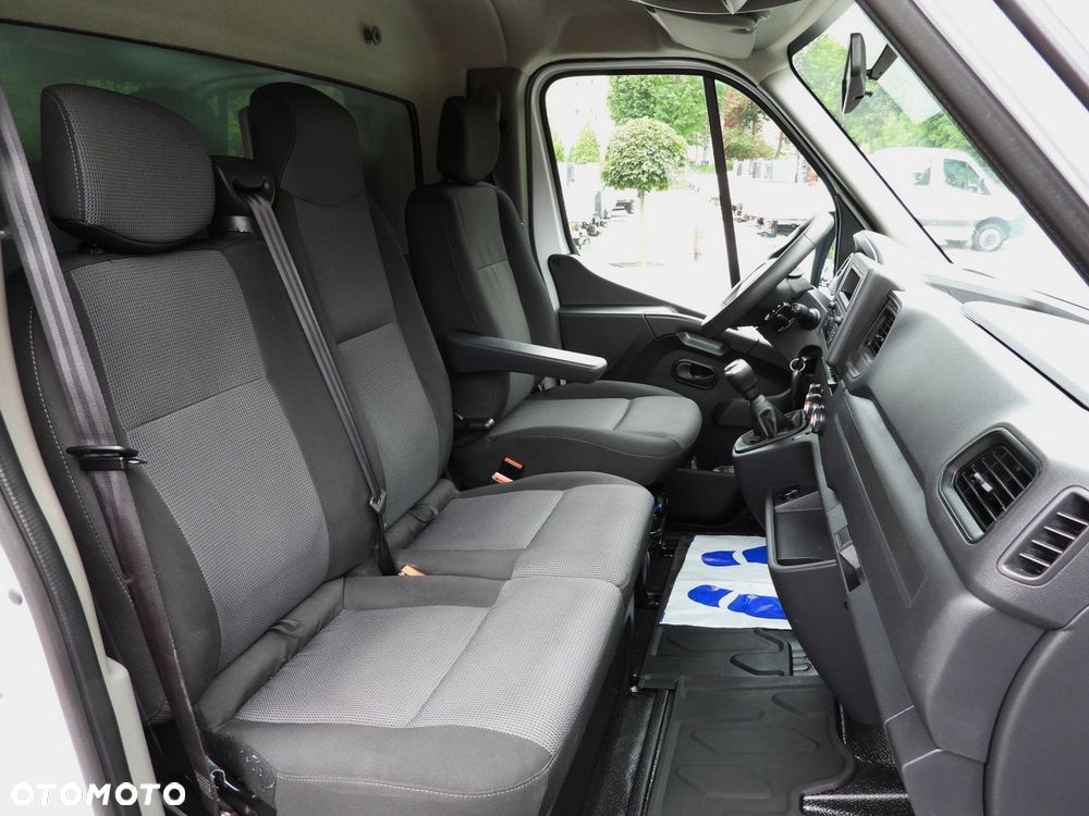 Renault MASTER PLANDEKA 10 PALET WEBASTO TEMPOMAT LEDY PNEUMATYKA KLIMATYZACJA  165KM - 37