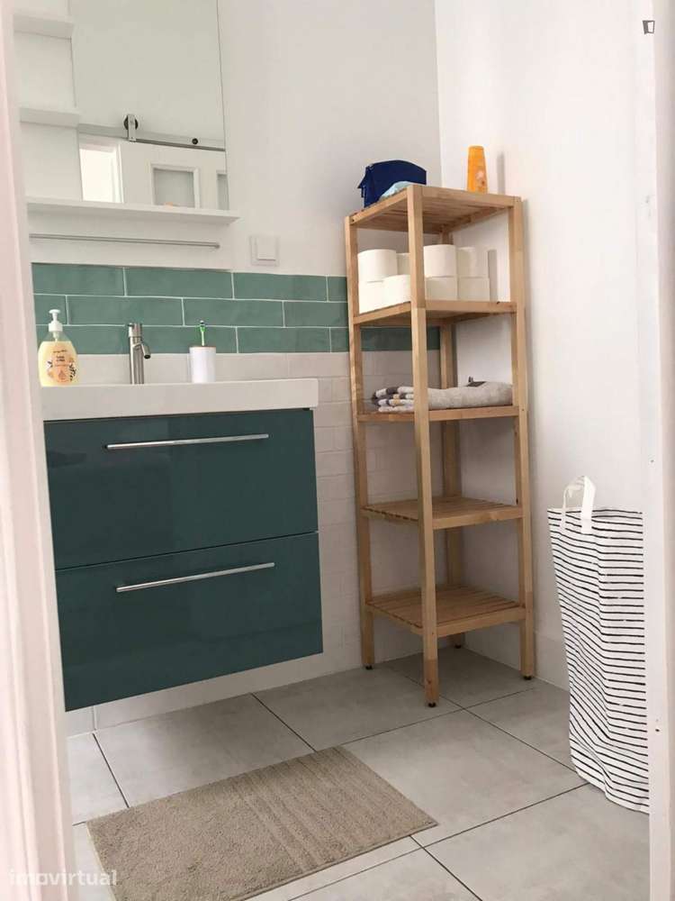 Quarto - localizado em Aveiro - Grande imagem: 4/21