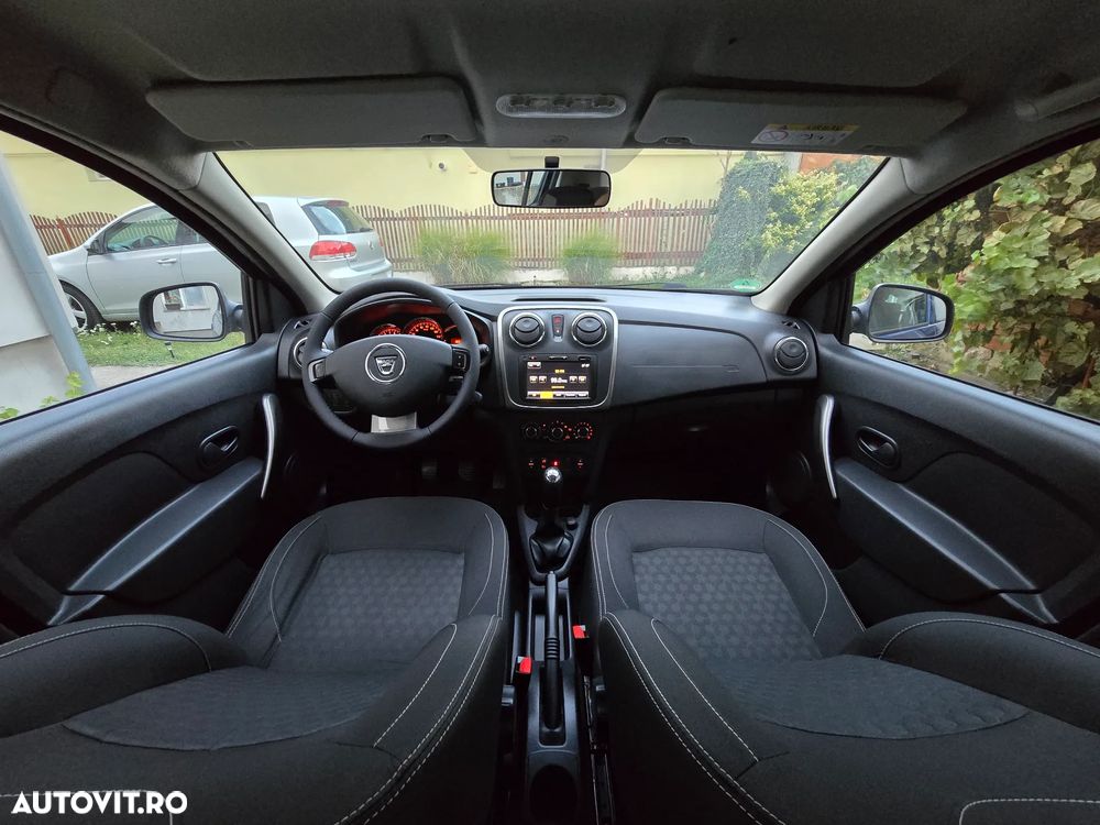 Dacia Sandero 1.2 - 8